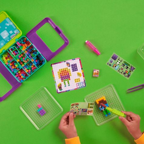 Estudio Pixobitz Exclusivo paquete de creador con 500 cuentas de fusible de agua, decoraciones y accesorios, hace creaciones 3D y 2D sin calor, artes y manualidades, juguetes para niños