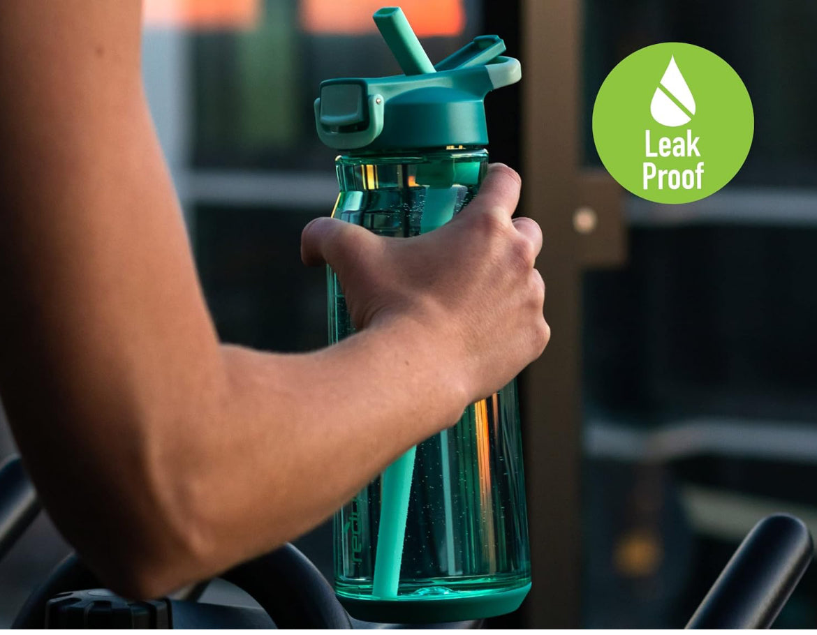 Botella de agua REDUCE - Botella de agua hidratante, 50 oz - Tapa abatible higiénica, pajilla integrada y asa de transporte - A prueba de fugas, compatible con portavasos - Flip, Sip and Go - Dark Web, Tritan Plastic