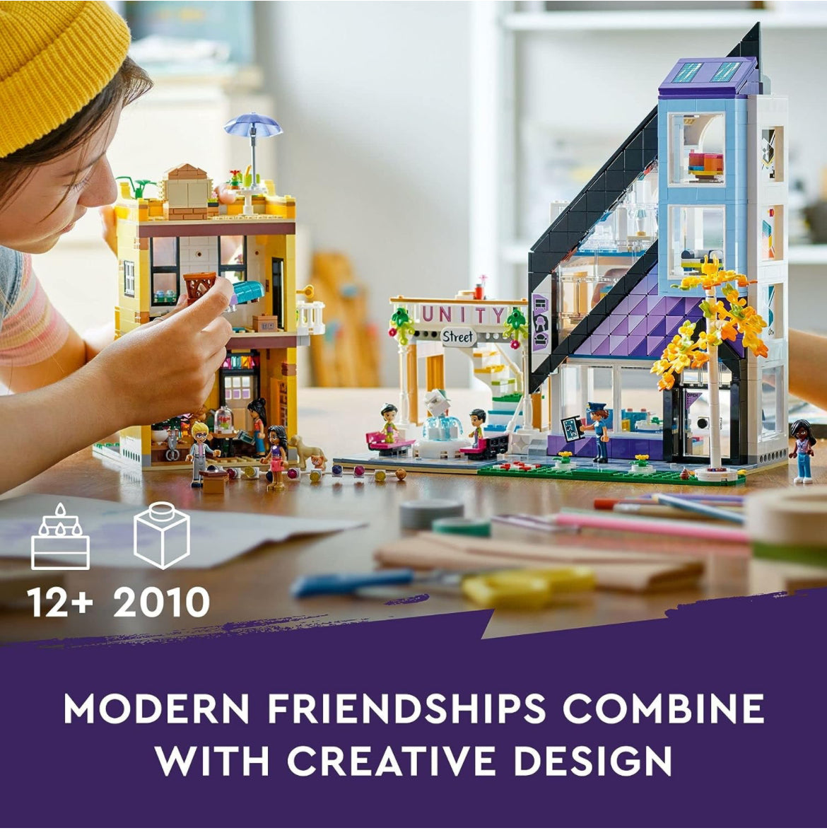 LEGO Friends Downtown Flower and Design Stores 41732 - Juego de construcción con apartamento, tiendas, casa y personajes clásicos, modelo para personalizar, decorar y exhibir para mayores de 12 años