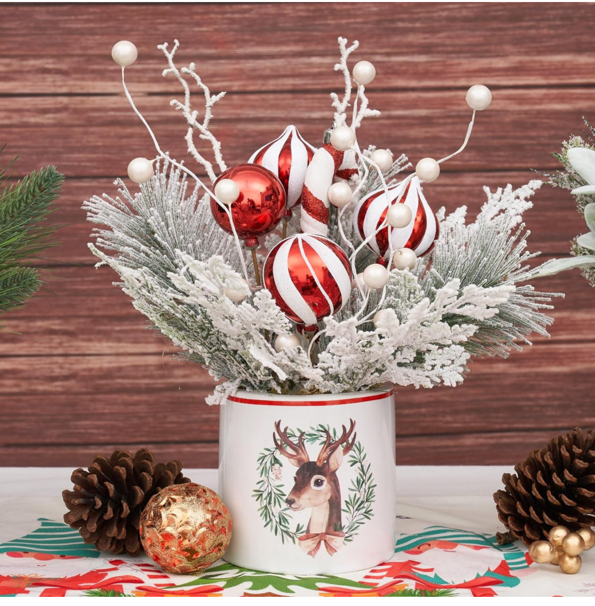 Decoración de mesa de Navidad de 12 pulgadas en maceta de cerámica con aguja de pino flocado de bayas blancas y rojas, adornos decorativos para árbol de vacaciones, mesa, centro de mesa