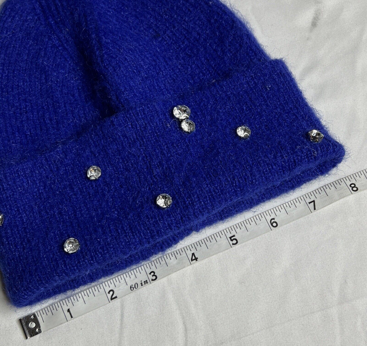A new day - gorro azul con pedrería