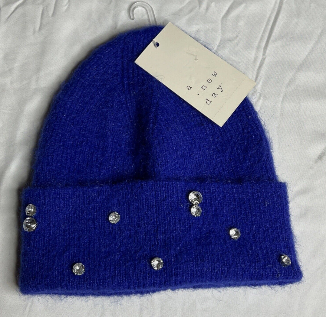 A new day - gorro azul con pedrería