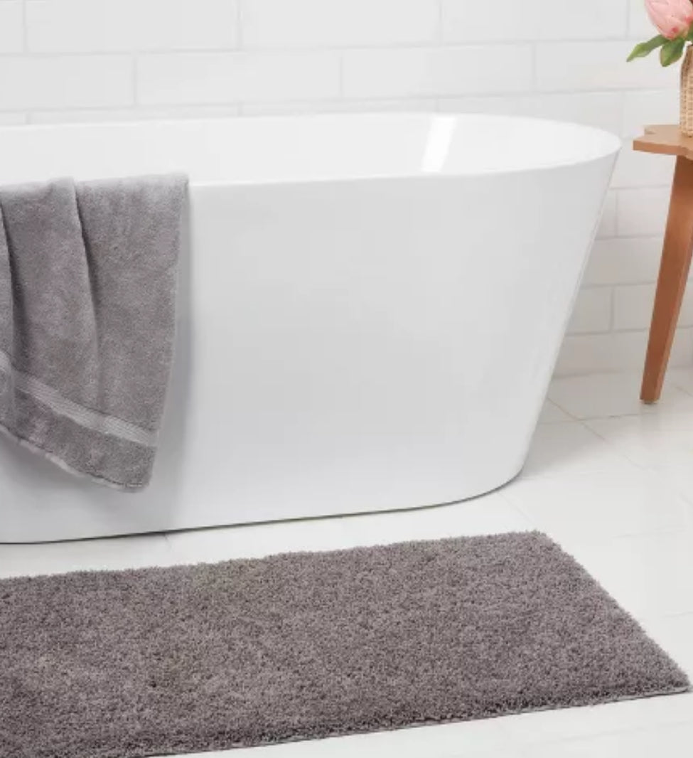 Alfombra de baño antimicrobiana - Threshold™-Color Gris oscuro-22”x60 runner