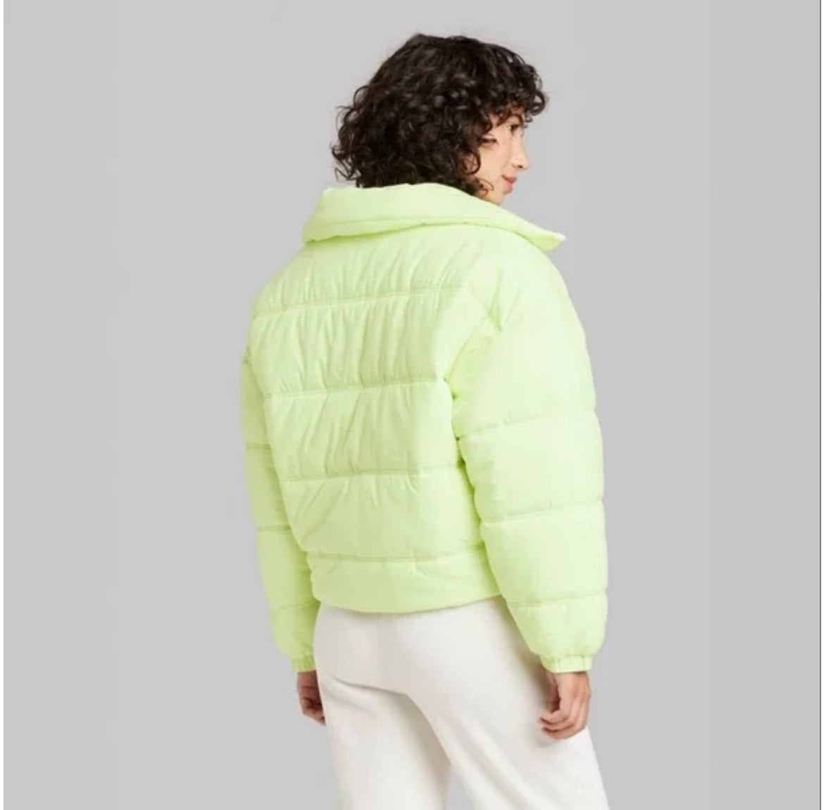 WILD FABLE VIBRANT YELLOW WOMEN'S DUVET PUFFER JACKET • Chaqueta de edredón con cintura de palanca • Tejido poncho ligero y forro suave • Cierre de botón a presión frontal de longitud completa • Mangas largas con puños elásticos • 2 bolsillos laterales •