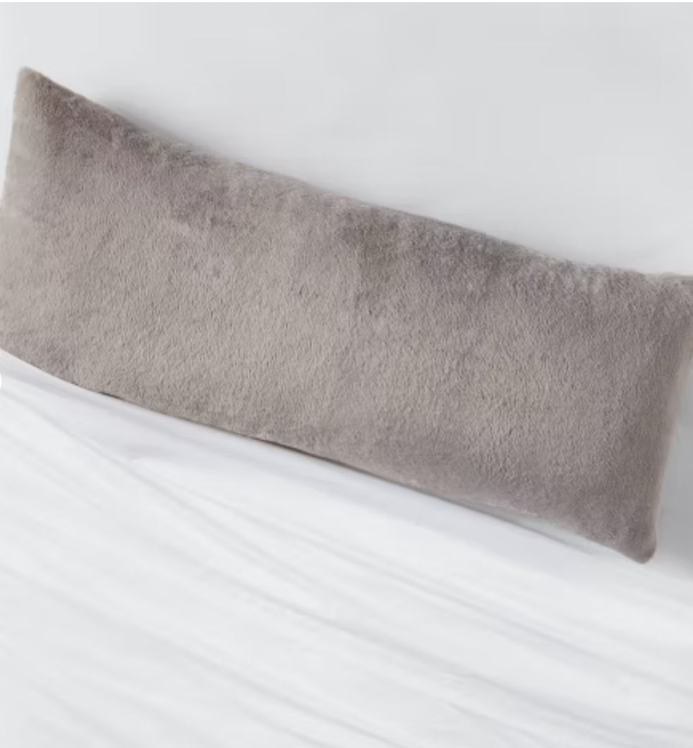 Funda de almohada de felpa para el cuerpo - Room Essentials™ 20x50 pulgadas