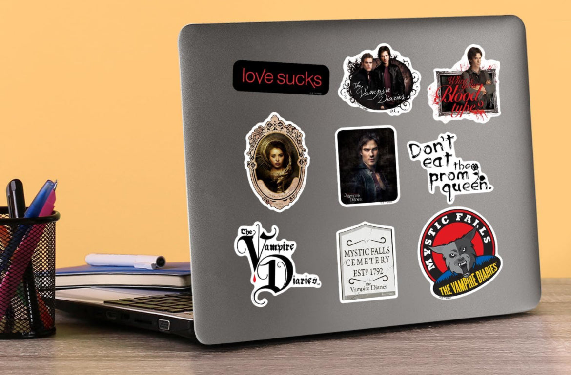 The Vampire Diaries - Paquete variado de calcomanías grandes de vinilo de 50 quilates, para laptop, botella de agua, álbumes de recortes, tableta, monopatín, interior/exterior