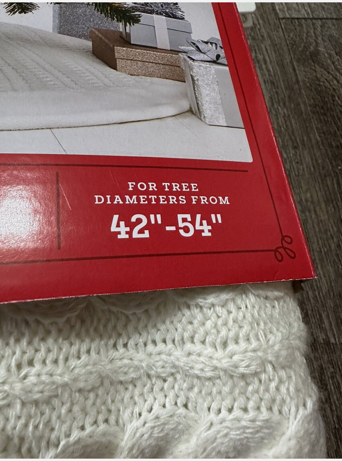 Falda de árbol de Navidad Target Wondershop 48 - suéter tejido con cable marfil 42-54"