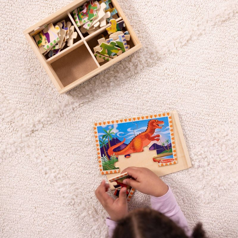 Juego de rompecabezas de madera para niños de Melissa & Doug Dinosaurs en una caja de almacenamiento - 4 piezas