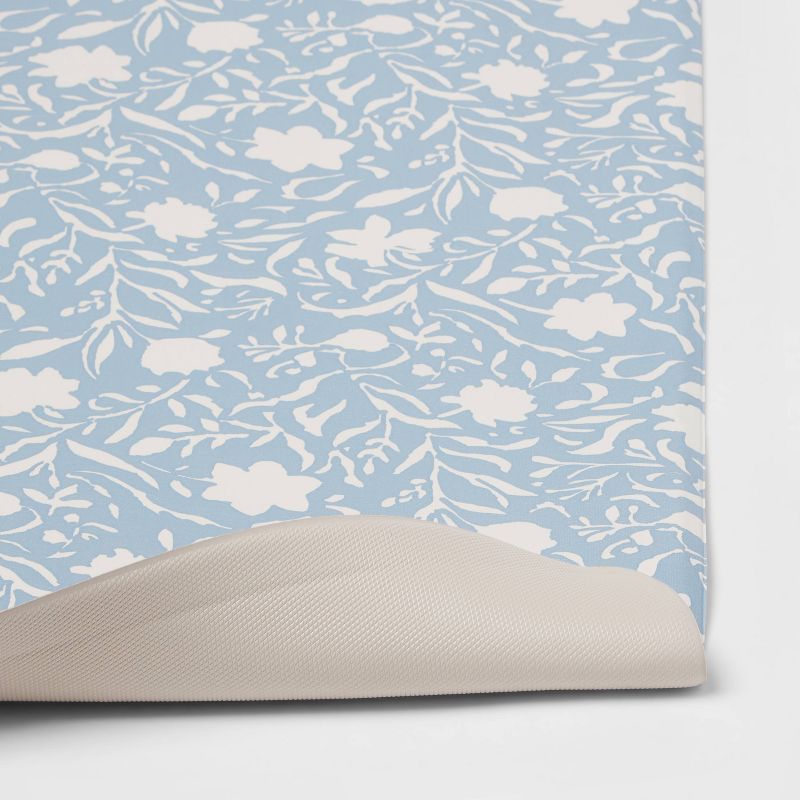 Alfombra para Cocina 60" x 20" Floral Comfort Runner Mat Blue - Threshold™