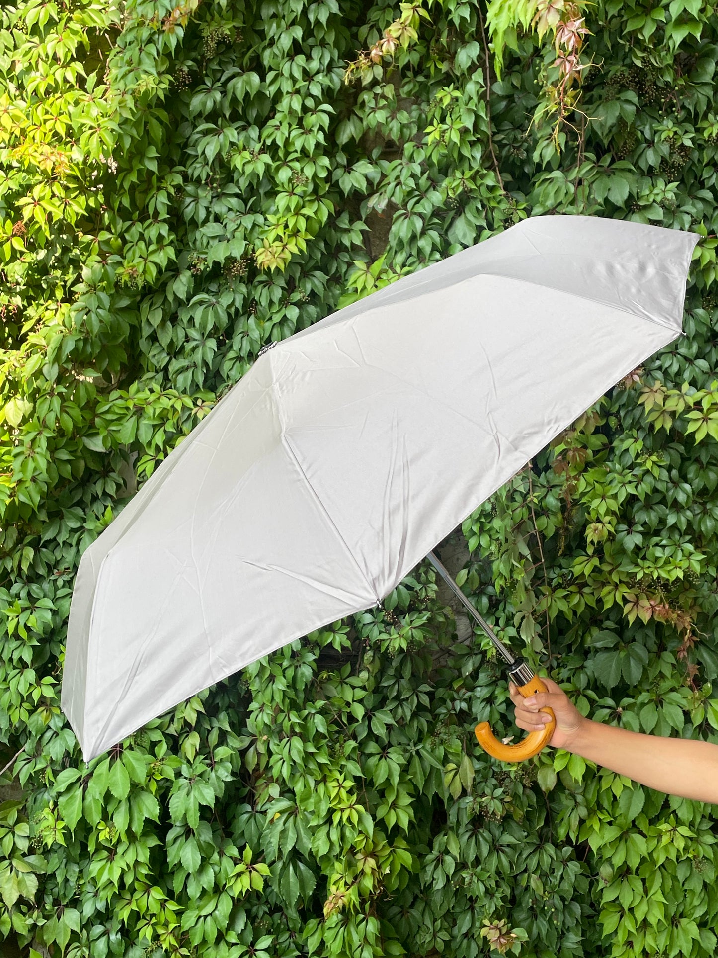 Paraguas plegable automático , unisex, a prueba de viento, protección solar UV, paraguas de viaje (color gris)- automática 2 clicks