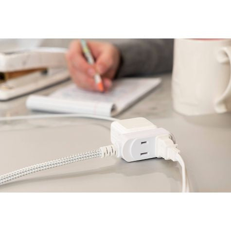 Cable de extensión polarizado Cordinate 8' 3 Outlet Gris/Blanco