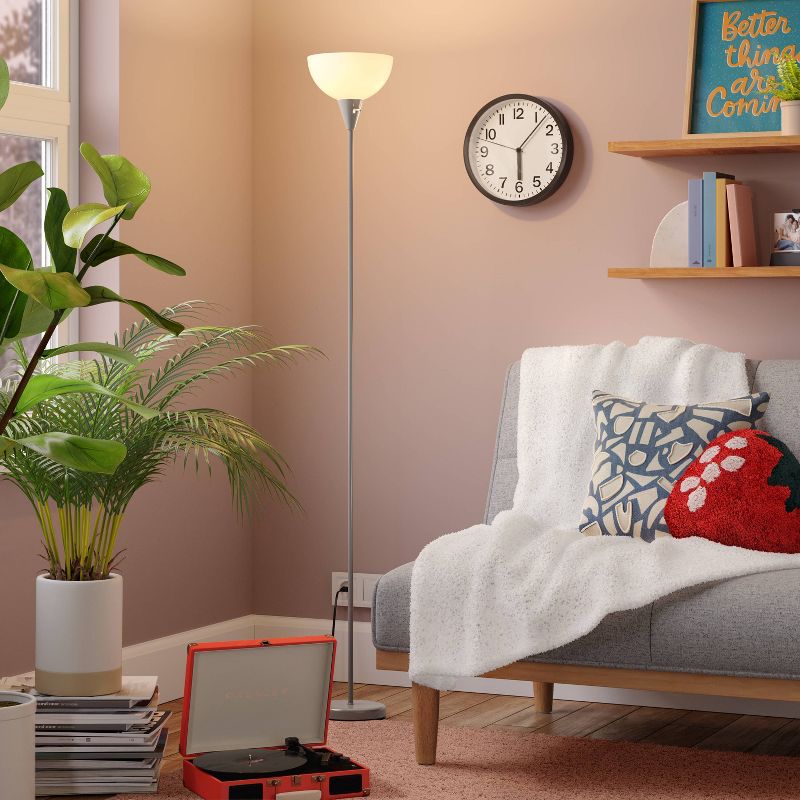 Lámpara de pie Torchiere - Room Essentials™