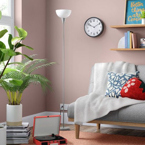 Lámpara de pie Torchiere - Room Essentials™