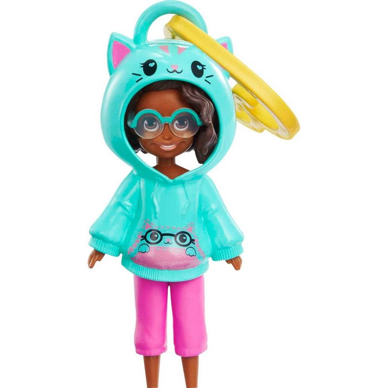 Polly Pocket Friend Clips Shani Doll con sudadera con capucha de gato y clip en forma de corazón