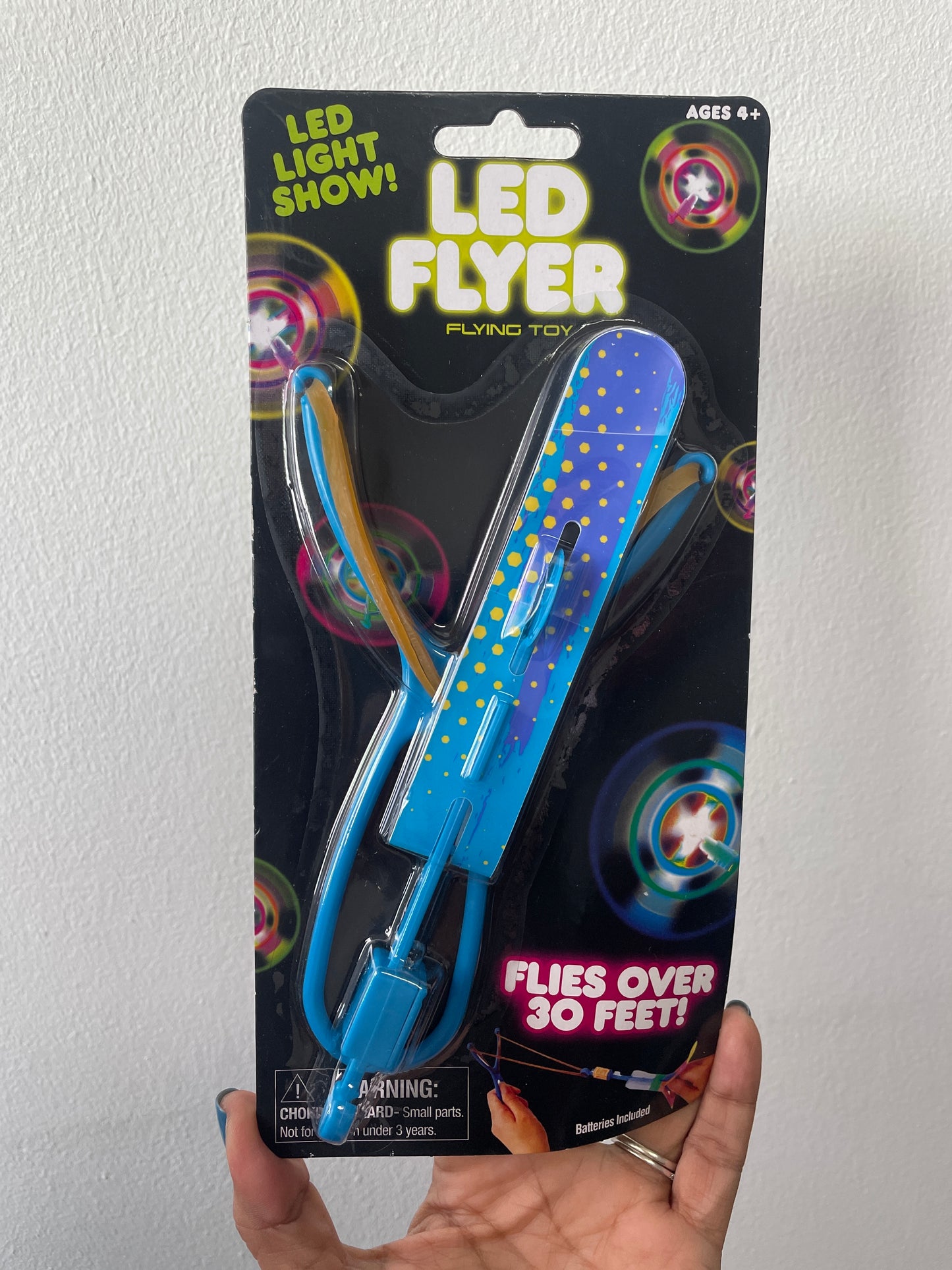 LED FLYER Juguete Volador Batería Incluida.Vuela Más de 30 Pies- azul