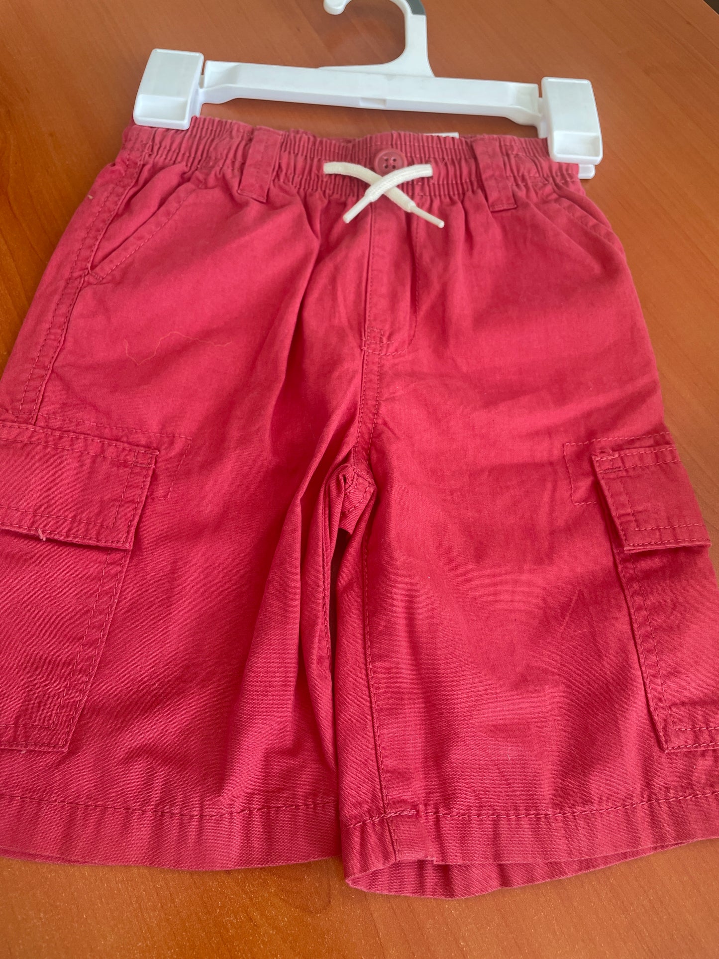 The Children's Place
Shorts Cargo Sin Cordones Para Niños - Red - talla 3T
