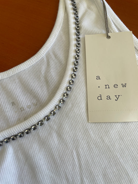 Blusa / playera tank top / adornos - a new day - talla M