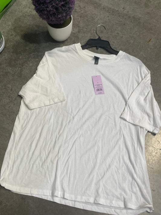 Playera blanca manga corta . Oversize - Wild Fable - talla S