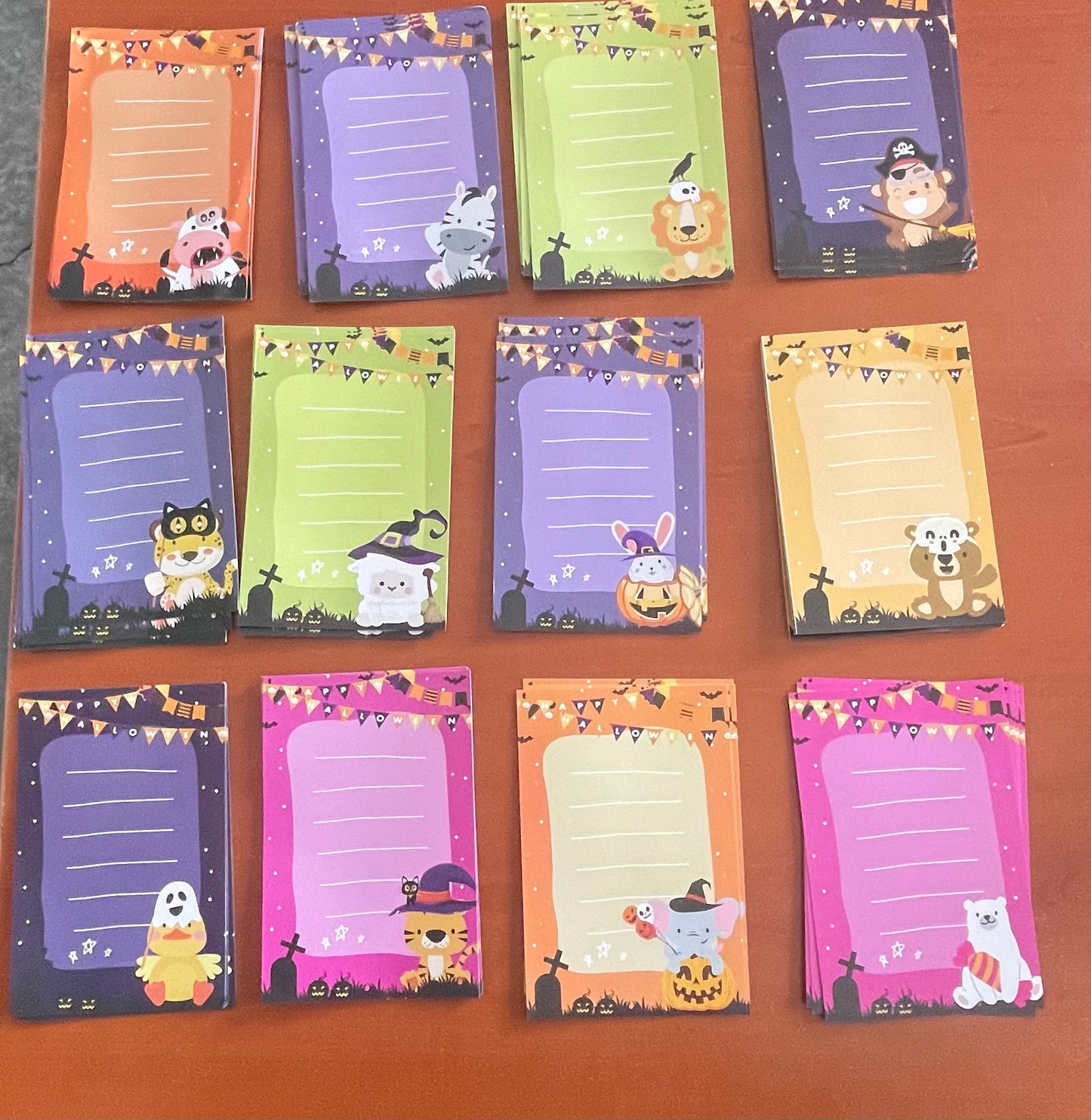 Set de invitacion de Halloween infantil- 48 pcs