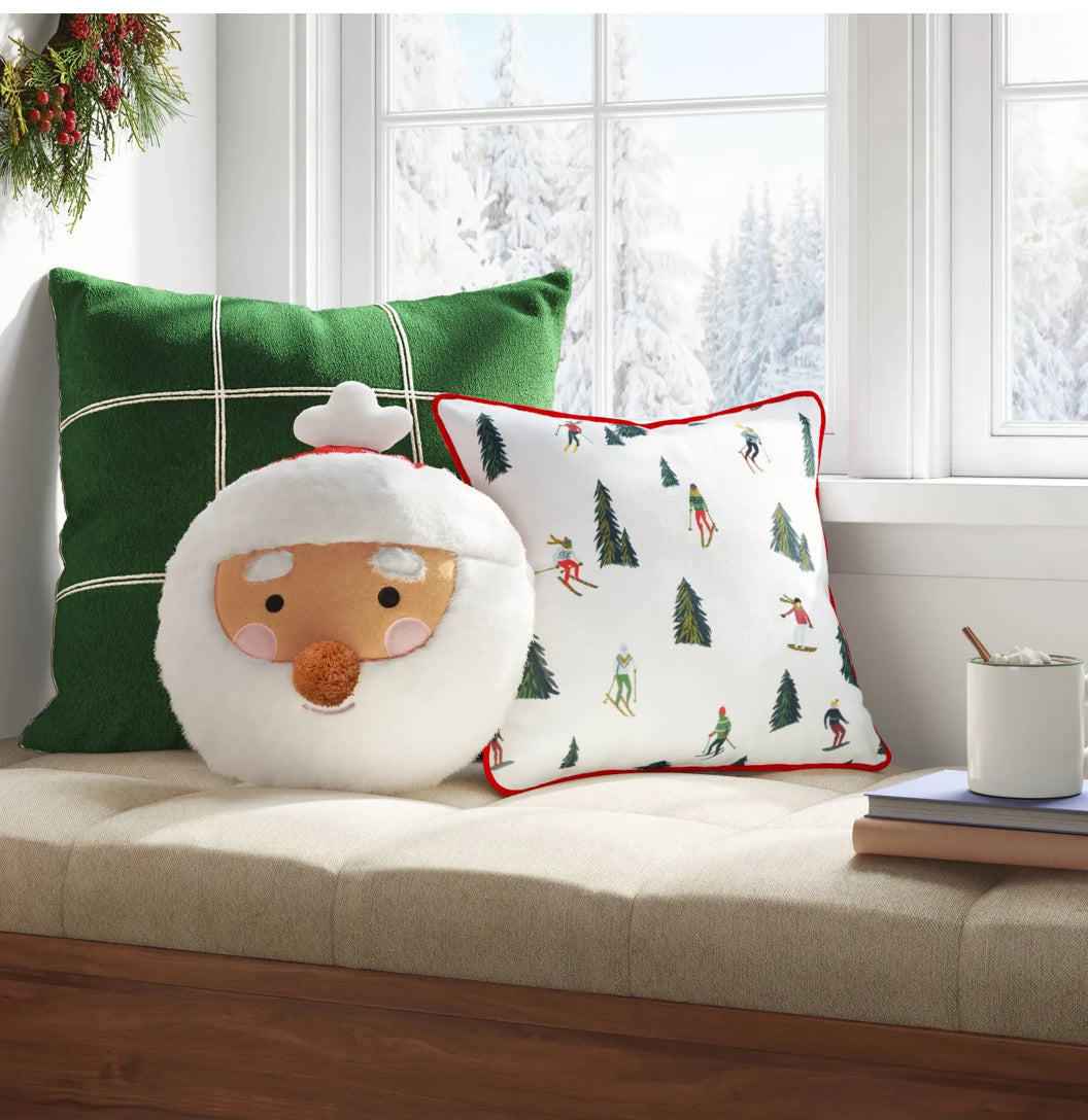 Almohada de felpa de Navidad reversible de 16" a muñeco de nieve - Wondershop™