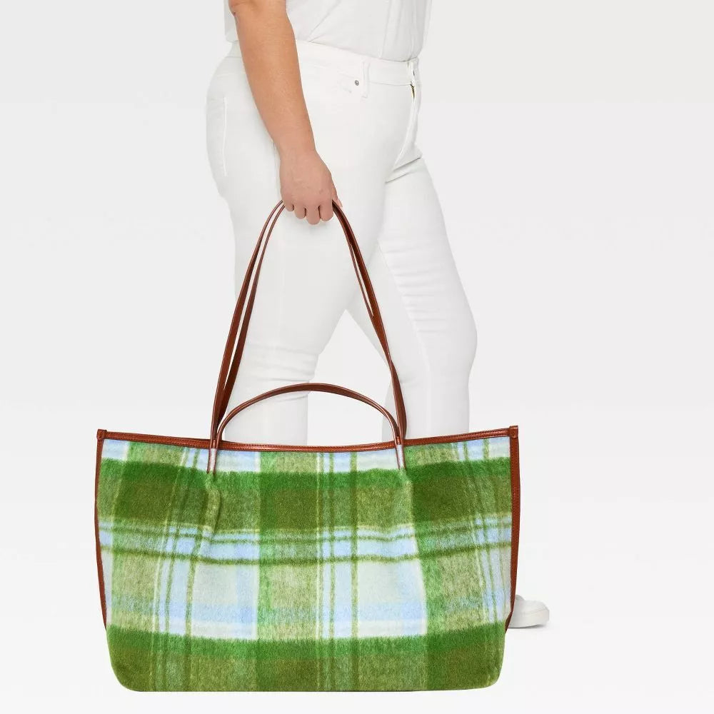 Bolso de mano artesanal a cuadros - verde - Universal Thread