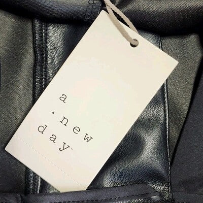 Pantalones tipo Cargo -  Liso -  Negro - cuero sintético- Mujer Talla 14