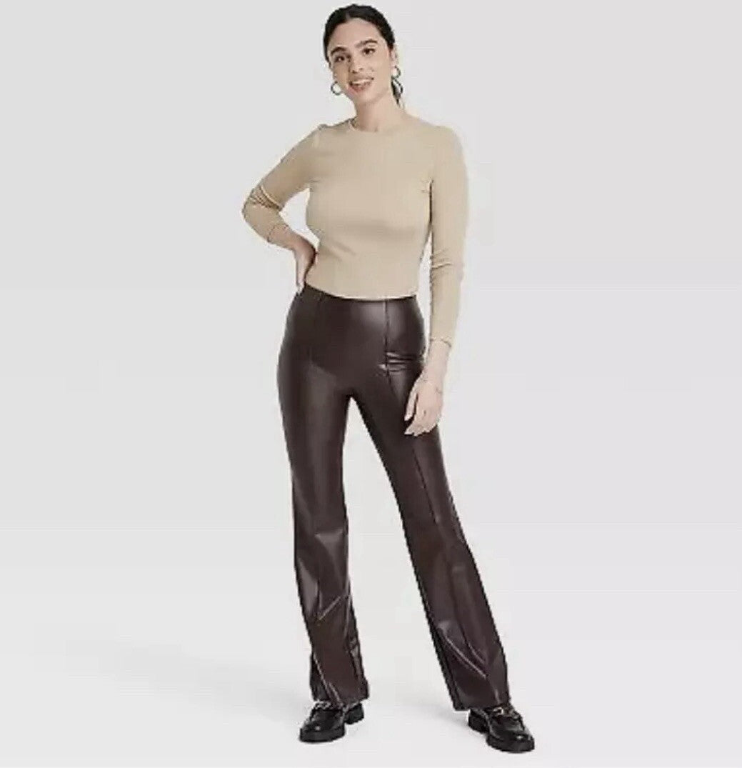 Pantalones de tiro alto de cuero sintético -A New Day -talla 1X