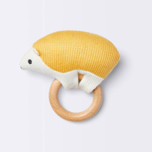 Knit Rattle on Wood Ring - Hedgehog - Cloud Island™ sonajero