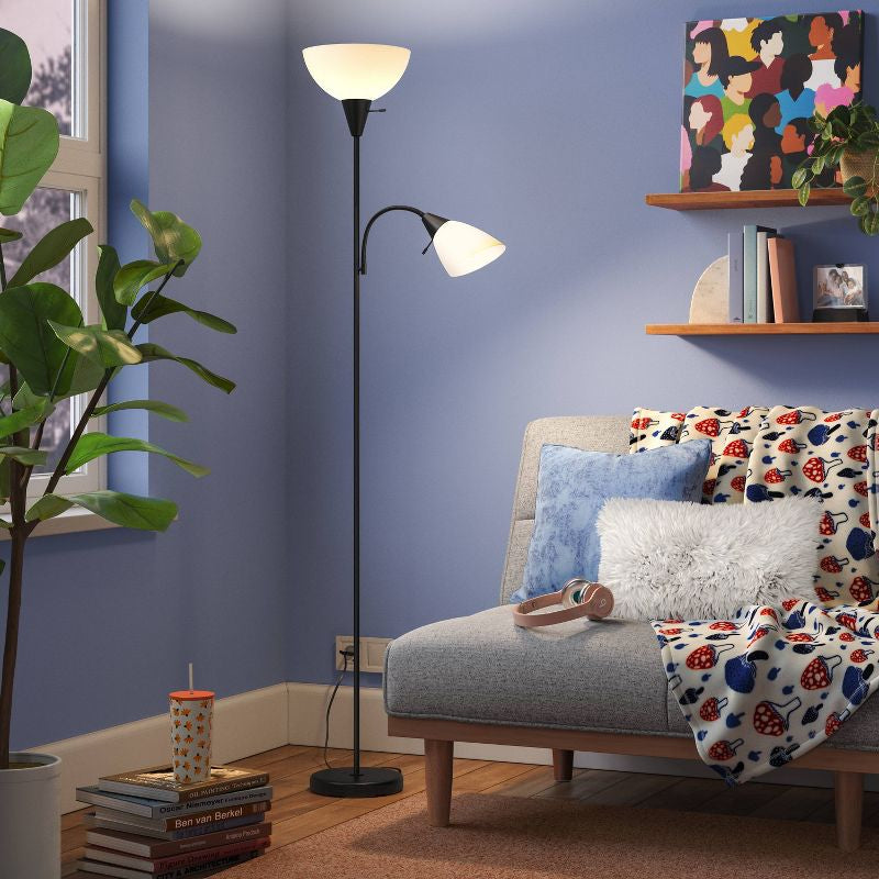 Torchiere con lámpara de pie Task Light - Room Essentials™