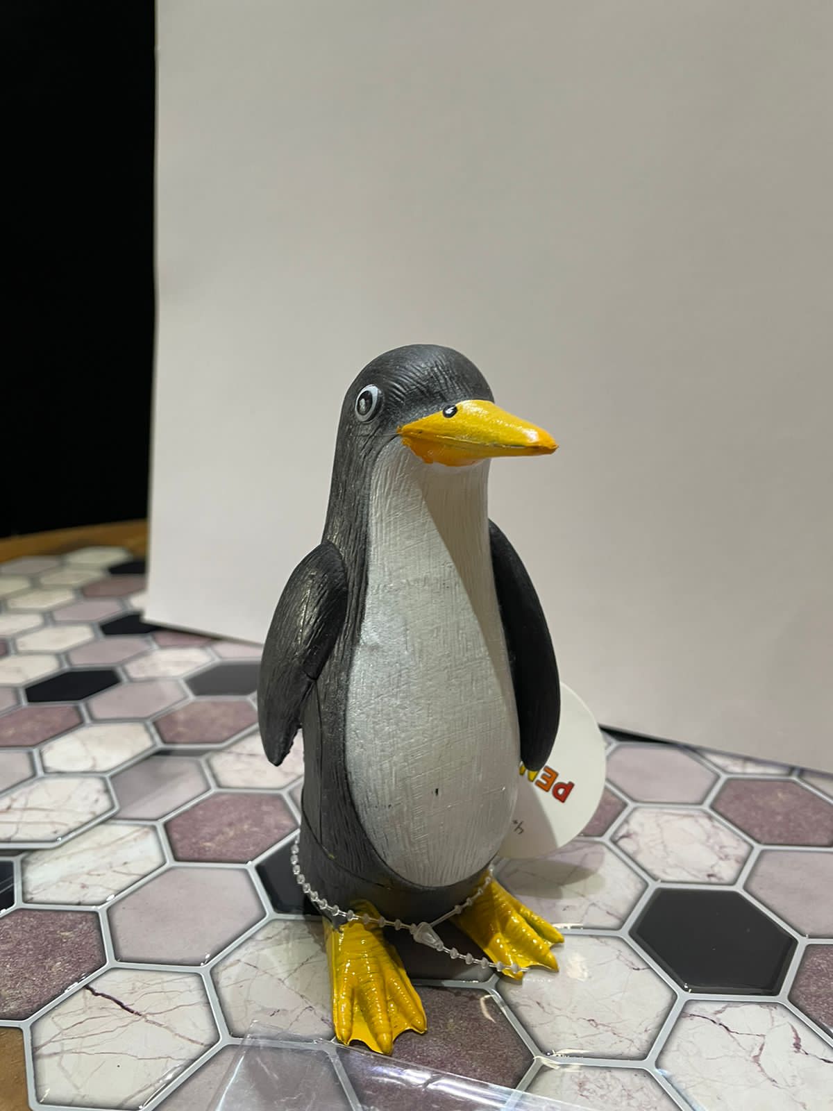 Narwhal Toy (Pingüino)